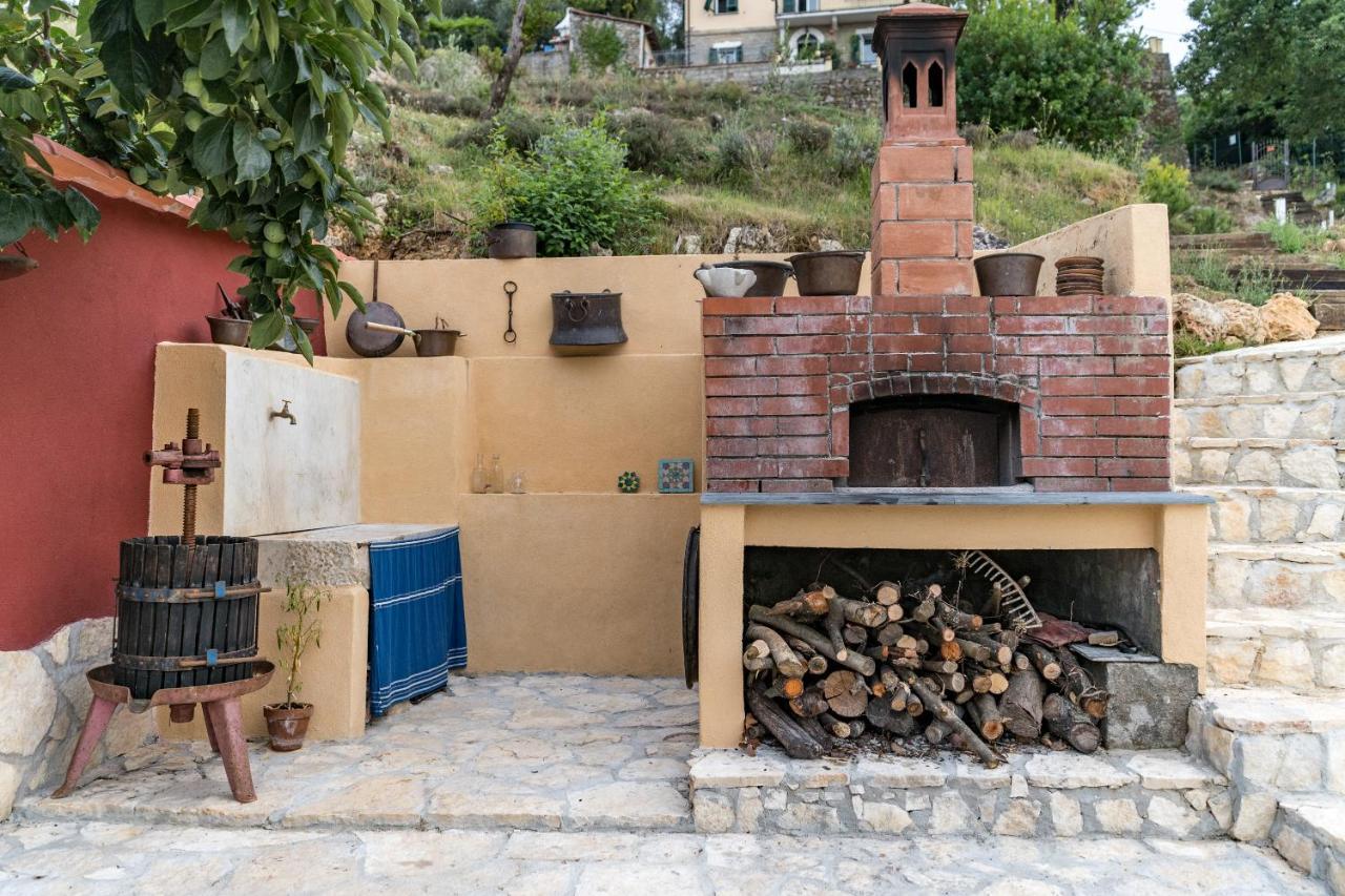 Agriturismo Belvedere 9 Специя Екстериор снимка