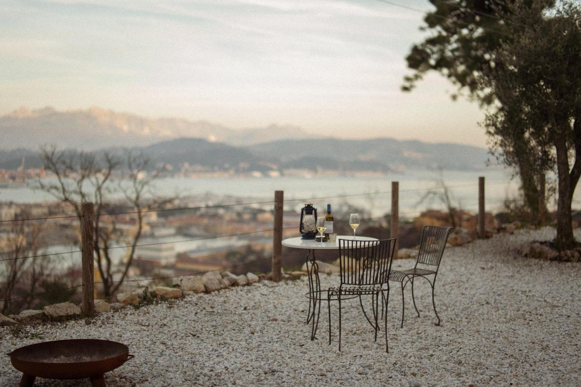 Agriturismo Belvedere 9 Специя Екстериор снимка